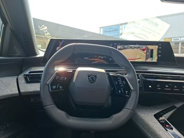 Bild 14 Peugeot 3008 Hybrid Allure AHK-abnehmbar Navi Digitales