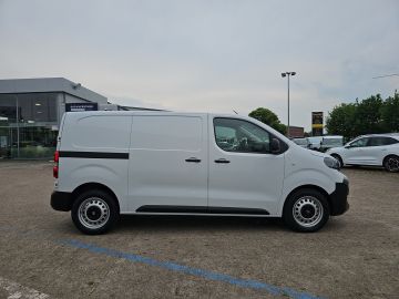 Bild 6 Opel Vivaro Größe M Digitales Cockpit 360 Kamera Appl