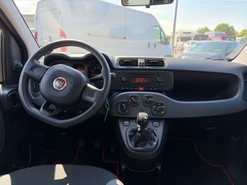 Bild 11 Fiat Panda Easy DAB Berganfahrass. Klima MP3 CD eFH T