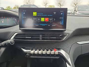 Bild 12 Peugeot 5008 Allure Pack Navi Digitales Cockpit LED 2-Zo
