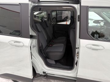 Bild 10 Ford Tourneo Courier BEV Titanium Klimaautom DAB SHZ