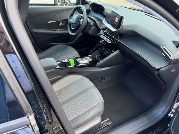Bild 13 Peugeot 208 Hybrid 110 Allure Navi Digitales Cockpit LED