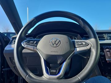 Bild 14 VW Passat Variant GTE StandHZG AHK-klappbar Navi Le