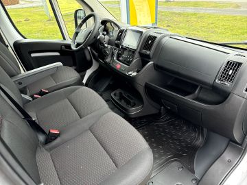 Bild 13 Opel Movano Kasten L2H2 3,5t Klimaautom DAB Rückfahrk