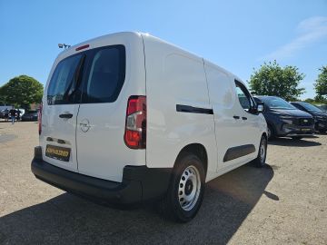 Bild 5 Opel Combo E Cargo XL Musikstreaming DAB SHZ Verkehrs