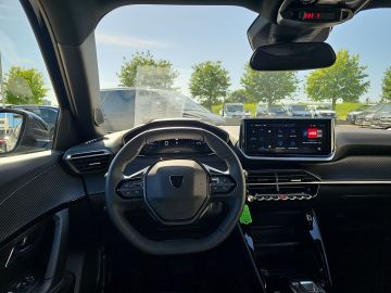 Bild 14 Peugeot 2008 Hybrid 145 Allure LED Apple CarPlay Android