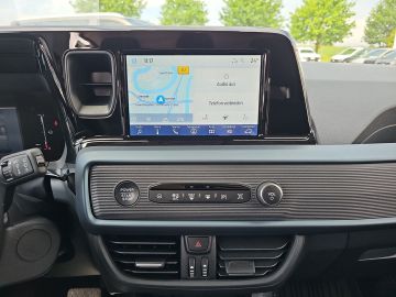 Bild 12 Ford Tourneo Courier Active Navi ACC Klimaautom DAB S