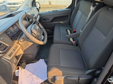 Bild 9 Fiat Scudo M Kasten AT8 DAB PDC Berganfahrass. Regens