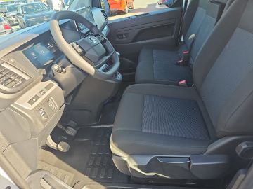 Bild 9 Opel Vivaro Kasten M Digitales Cockpit Apple CarPlay