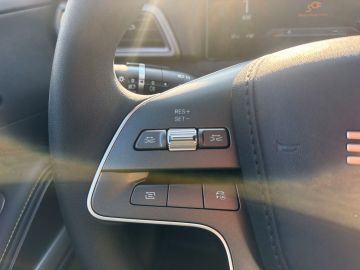 Bild 16 BYD ATTO 2 Active Panorama Navi Leder Digitales Cock
