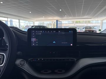 Bild 12 Fiat 500e Icon Navi Memory Sitze Apple CarPlay Androi
