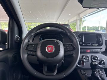 Bild 14 Fiat Panda Base DAB Spurhalteass. Verkehrszeichenerk.