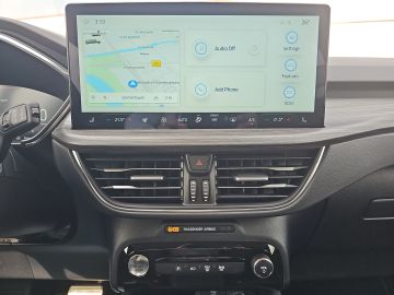 Bild 12 Ford Kuga Active X PHEV HUD Navi digitales Cockpit So