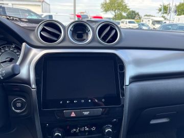 Bild 12 Suzuki Vitara Club 1.4 Mild Hybrid Navi LED Apple CarPl