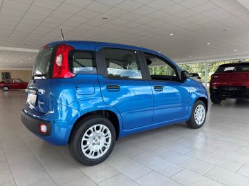 Bild 6 Fiat Panda Base DAB Spurhalteass. Verkehrszeichenerk.