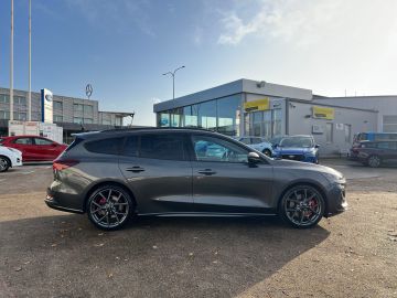 Bild 6 Ford Focus Turnier ST X kostenlose Fahrzeuglieferung