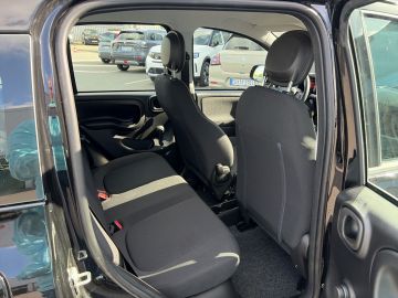 Bild 10 Fiat Panda Base DAB Spurhalteass. Verkehrszeichenerk.