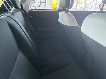 Bild 10 Fiat 500 Icon Mild Hybrid 1.2 Digitales Cockpit Apple