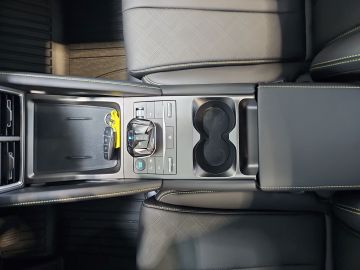 Bild 15 BYD ATTO 2 Active Navi Leder LED ACC Apple CarPlay A