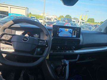 Bild 11 Opel Vivaro Kasten M Digitales Cockpit Apple CarPlay