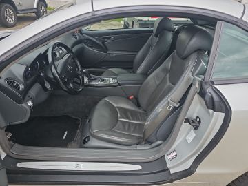 Bild 9 Mercedes-Benz SL 500 (KOMMISSIONSFAHRZEUG) Navi Leder Soundsys