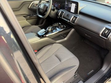 Bild 13 Suzuki Vitara e Comfort Navi Digitales Cockpit LED ACC