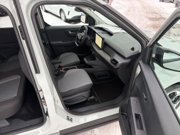 Bild 13 Ford Tourneo Courier BEV Titanium Klimaautom DAB SHZ