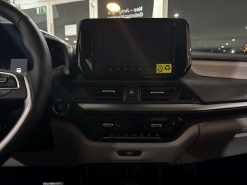 Bild 12 Suzuki Swift Comfort+ CVT Navi LED ACC Apple CarPlay An