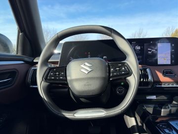 Bild 14 Suzuki Vitara Comfort+ Allgrip eFH ZV ESP ABS Servo TRC