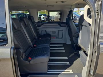 Bild 10 Ford Tourneo Custom 320 L1 Titanium FWD AHK-klappbar