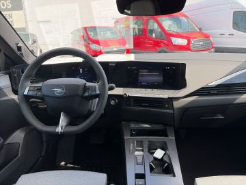 Bild 11 Opel Astra L Edition Navi Digitales Cockpit LED Apple