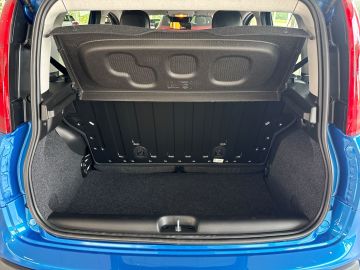 Bild 8 Fiat Panda DAB Spurhalteass. Verkehrszeichenerk. Notb