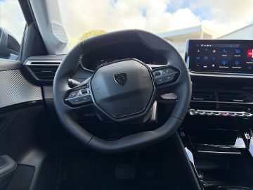 Bild 14 Peugeot 208 Hybrid 110 Allure Navi Digitales Cockpit LED