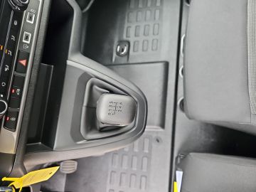 Bild 15 Opel Vivaro Größe M Digitales Cockpit 360 Kamera Appl