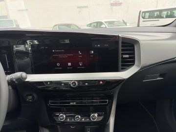 Bild 12 Opel Mokka GS Navi Digitales Cockpit LED Blendfreies
