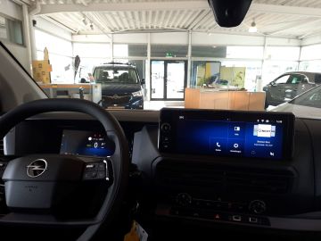 Bild 11 Opel Vivaro Electric kostenlose Fahrzeuglieferung inn