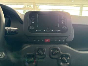 Bild 12 Fiat Panda Icon Hybrid Digitales Cockpit DAB Spurhalt
