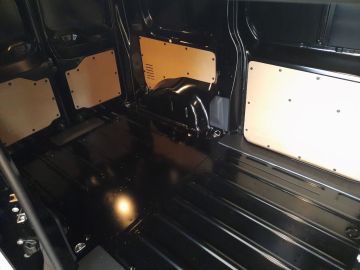 Bild 13 Opel Vivaro Electric kostenlose Fahrzeuglieferung inn