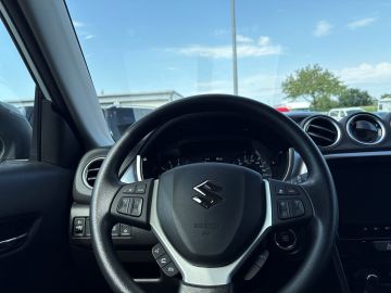 Bild 14 Suzuki Vitara Club 1.4 Mild Hybrid Navi LED Apple CarPl