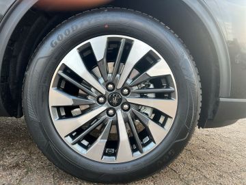 Bild 16 Ford Kuga Titanium Navi Digitales Cockpit LED Mehrzon