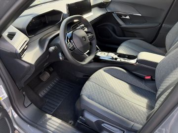 Bild 9 Peugeot 2008 Hybrid 145 Allure LED Apple CarPlay Android