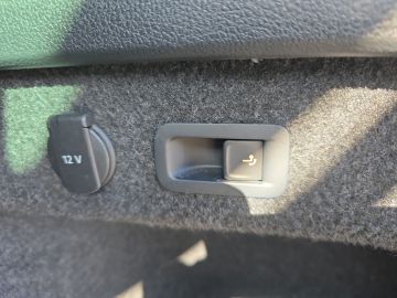 Bild 16 VW Passat Variant GTE StandHZG AHK-klappbar Navi Le