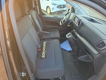 Bild 13 Fiat Scudo M Kasten AT8 DAB PDC Berganfahrass. Regens