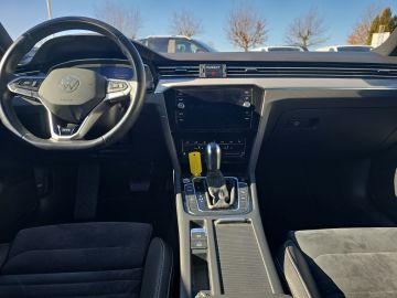 Bild 11 VW Passat Variant GTE StandHZG AHK-klappbar Navi Le